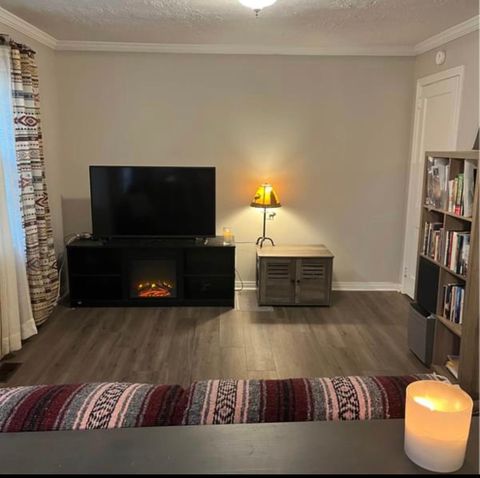Private Room in 3Bed.3Bath
