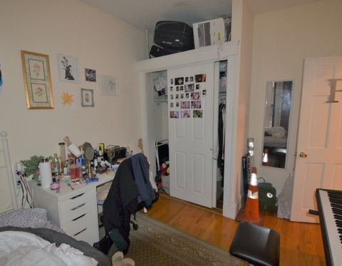 Shared Room in 2Bed.1Bath
