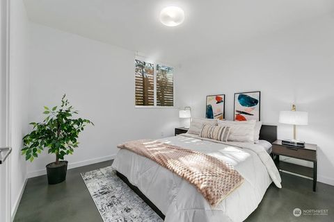 Private Room in 2Bed.2.5Bath
