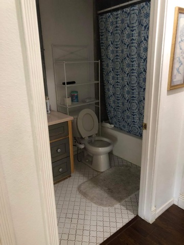Private Room in 1Bed.2Bath