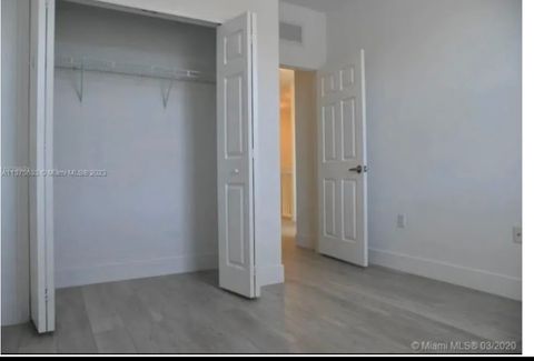 Room3Bed.2.5Bath