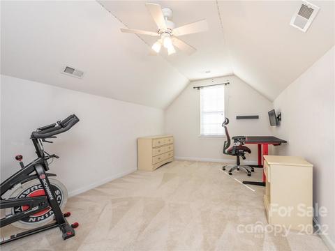Entire Place 4Bed.2Bath