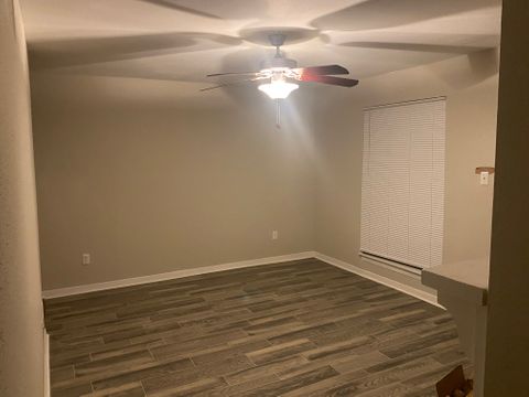 Private Room in 2Bed.1Bath