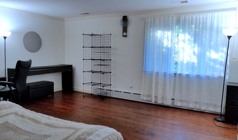 Private Room separate entrance