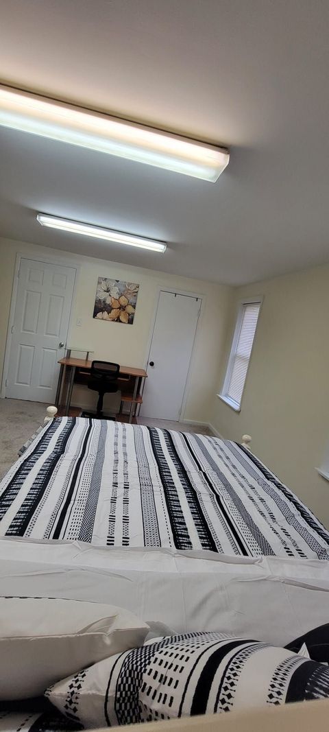Private Room in 3Bed.2Bath