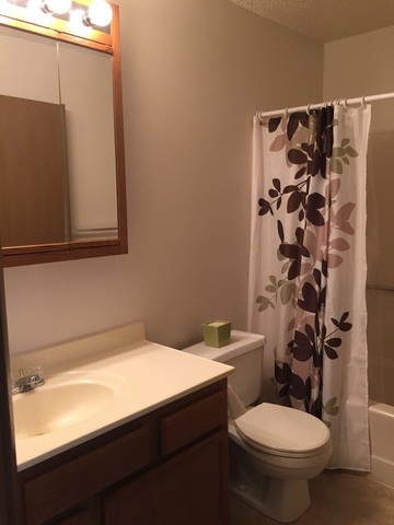 Private Room in 3Bed.2Bath