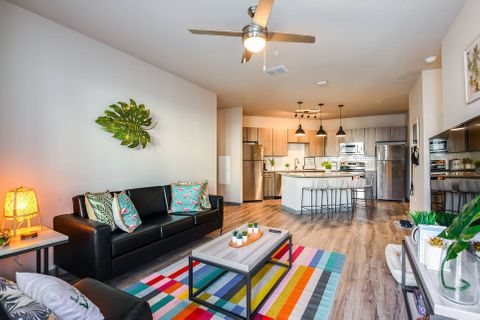 Private Room in 4Bed.4Bath