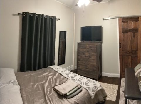 Private Room in 3Bed.1Bath