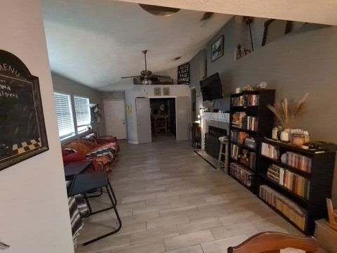 Private Room in 2Bed.2Bath