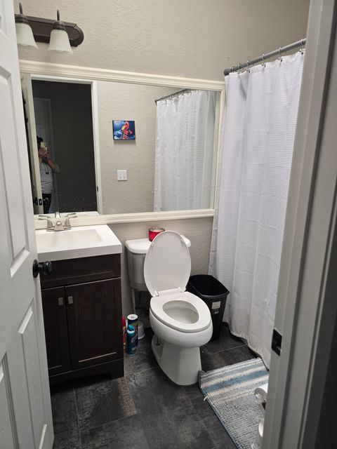 Room1Bed.1Bath
