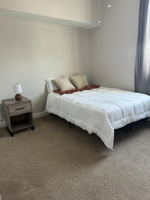 Private Room in 2Bed.2Bath