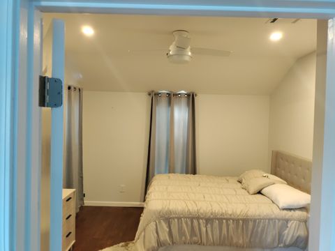 Private Room in 3Bed.2Bath