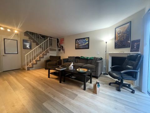 Private Room in 2Bed.2Bath