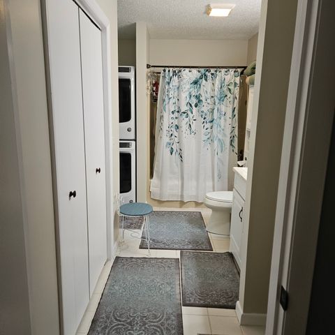 Private Room in 1Bed.1Bath