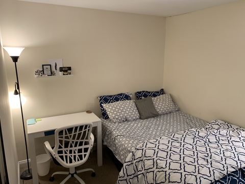 Private Room in 3Bed.2Bath