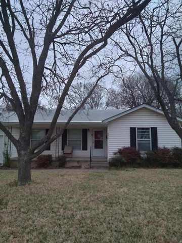 Private Room in 3Bed.1Bath