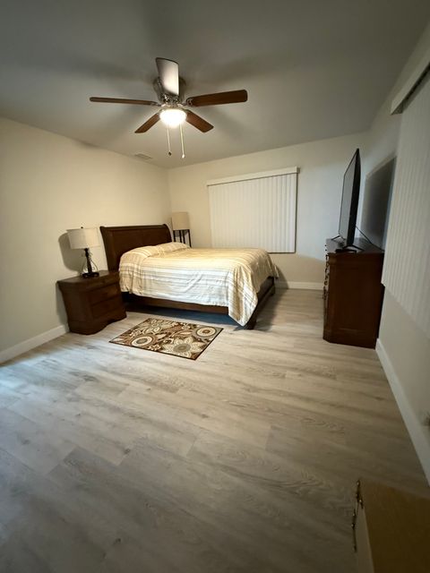 Private Room in 2Bed.1.5Bath
