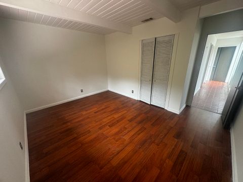 Private Room in 3Bed.2Bath