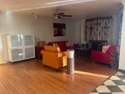Room2Bed.2Bath