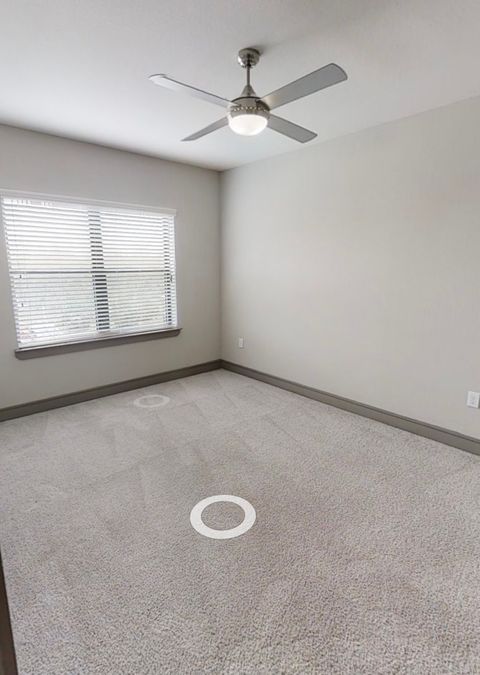 Private Room in 3Bed.3Bath