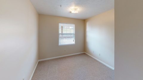 Private Room in 3Bed.2Bath
