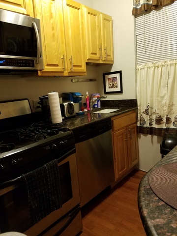 Weehawken Apartment - Roommate