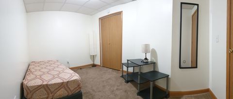 PRIVATE BEDROOM IN SAINT PAUL