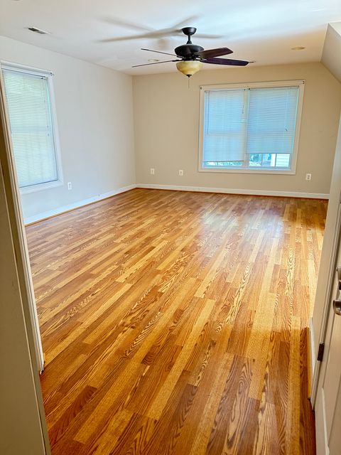 Room3Bed.2.5Bath