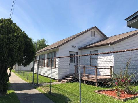 Entire Place 4Bed.1Bath