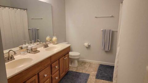 Private Room in 3Bed.3.5Bath