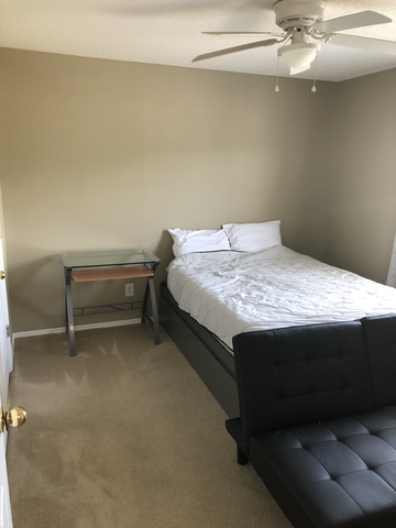Private Room in 3Bed.3Bath