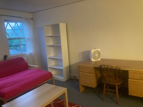 Private Room in 1Bed.1Bath