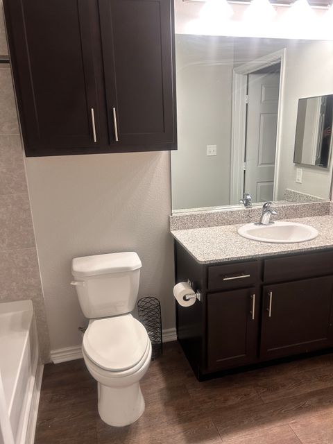 Private Room in 2Bed.2Bath