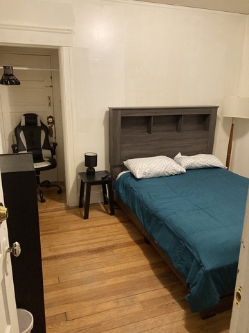 Private Room in 3Bed.1Bath