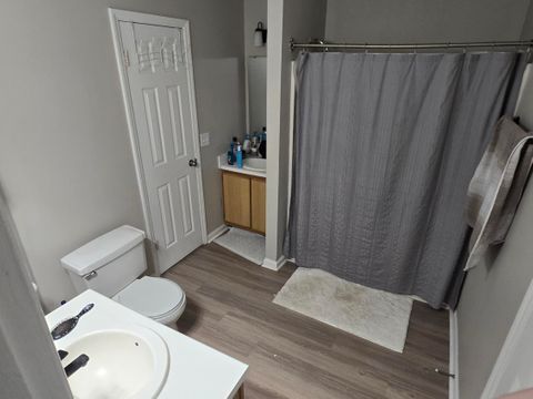 Private Room in 1Bed.1Bath