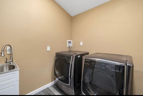 Private Room in 2Bed.2Bath