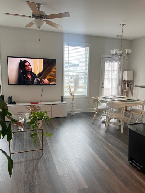 Private Room in 3Bed.2Bath
