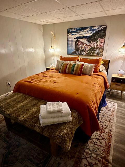 Entire Place 2Bed.1Bath