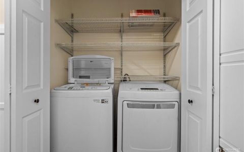 Private Room in 2Bed.2Bath