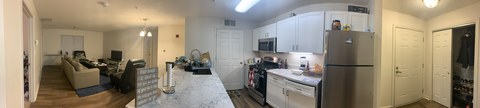 Private Room in 3Bed.2Bath