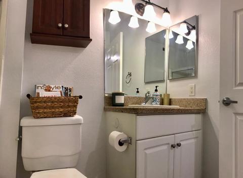 Private Room in 2Bed.2Bath