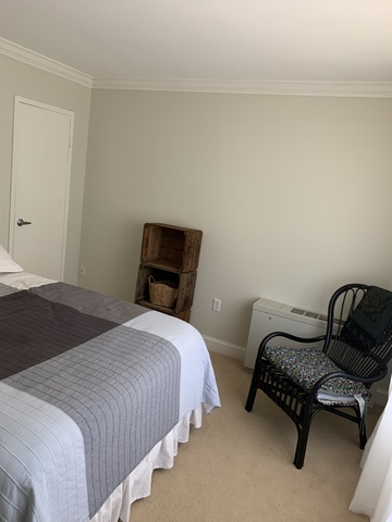 Spacious bedroom for rent
