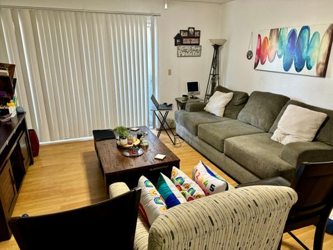 Private Room in 3Bed.2Bath