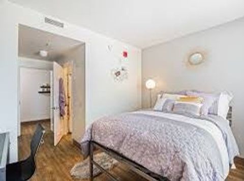 Private Room in 1Bed.1Bath