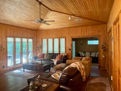 Entire Place 2Bed.1Bath