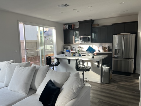 Private Room in 4Bed.3Bath