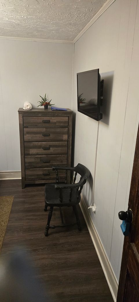 Private Room in 3Bed.1Bath
