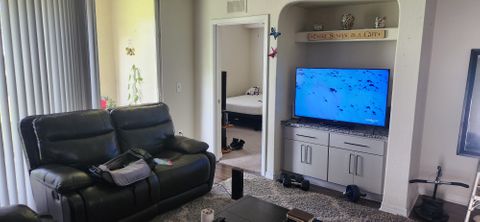 Private Room in 2Bed.2Bath