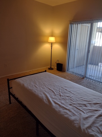 Private Room in 2Bed.2Bath