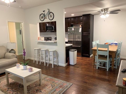 Private Room in 2Bed.2Bath